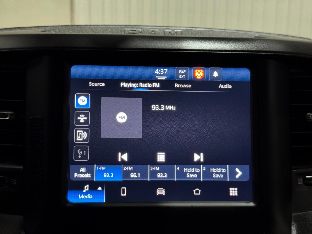 2022 RAM 2500 Image 32