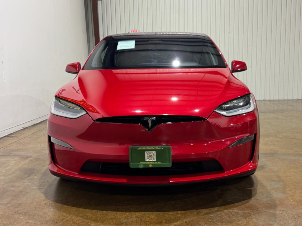 2023 Tesla Model X Image 2
