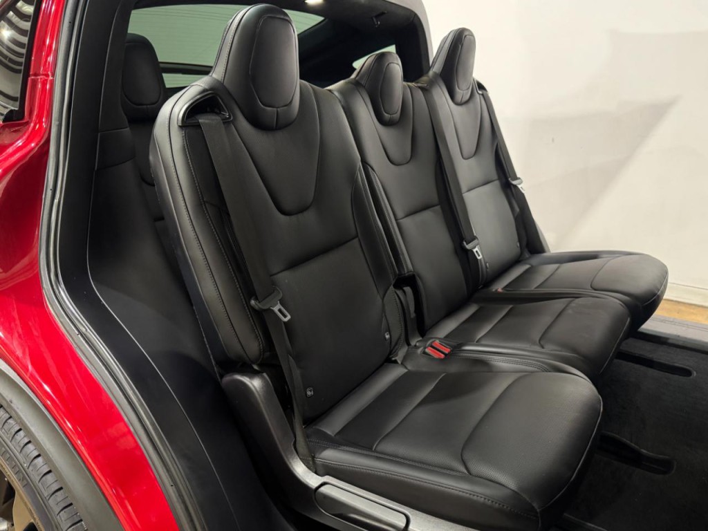 2023 Tesla Model X Image 13