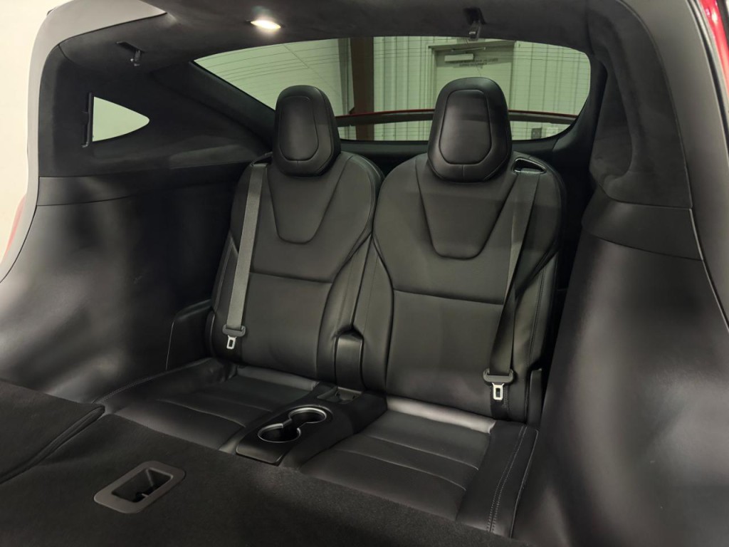 2023 Tesla Model X Image 16