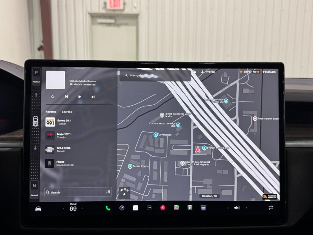 2023 Tesla Model X Image 27