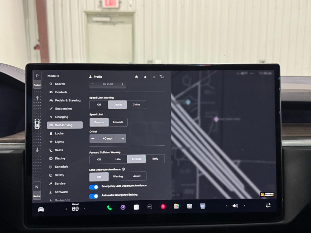 2023 Tesla Model X Image 35