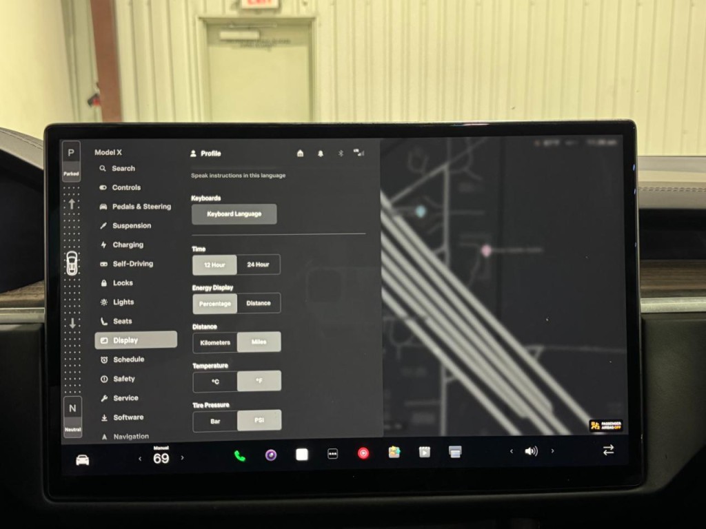 2023 Tesla Model X Image 45