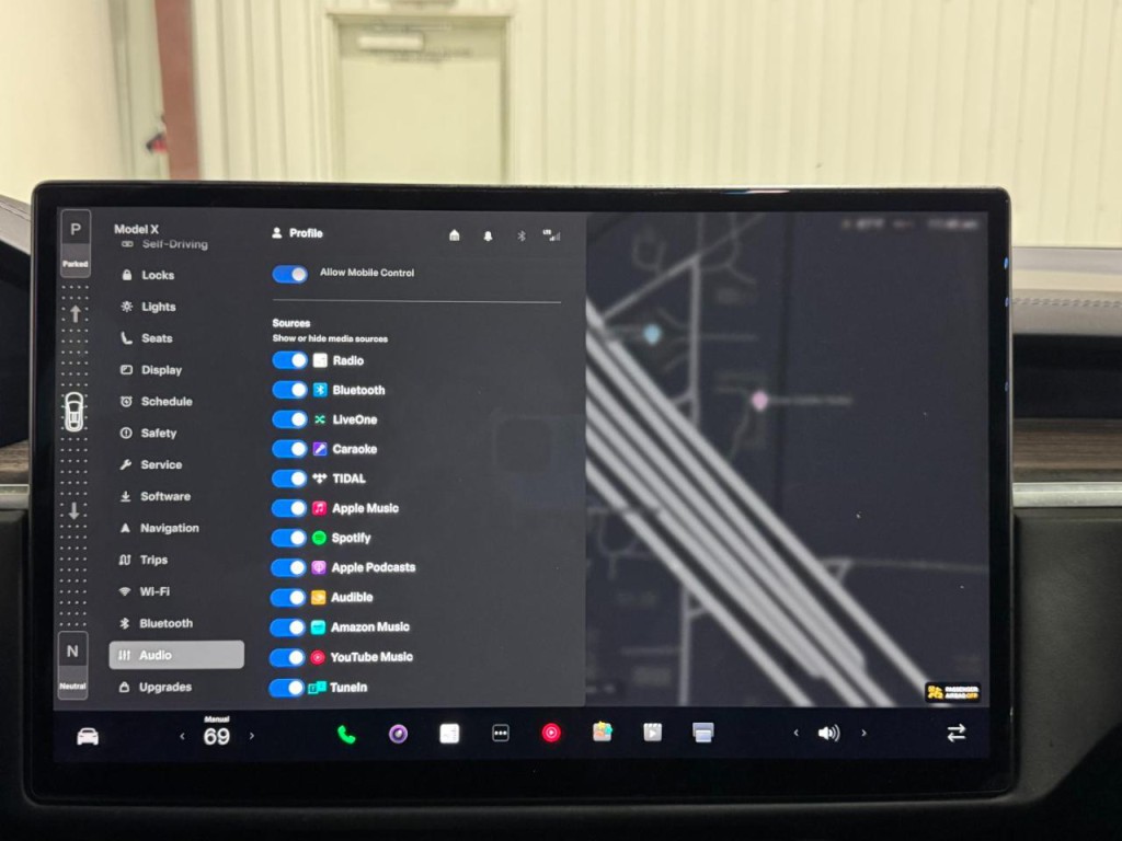 2023 Tesla Model X Image 60