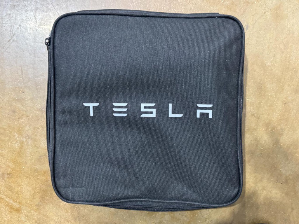 2023 Tesla Model X Image 84