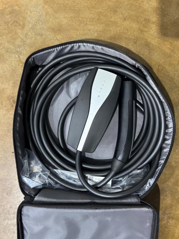 2023 Tesla Model X Image 85