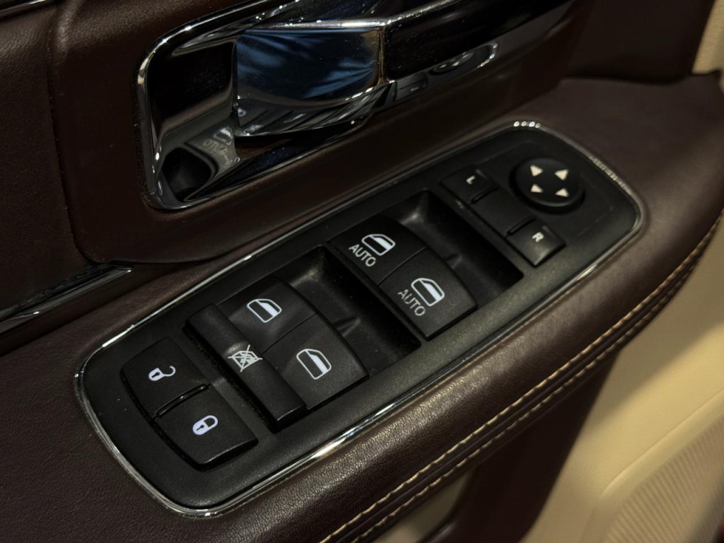 2015 RAM 1500 Image 12