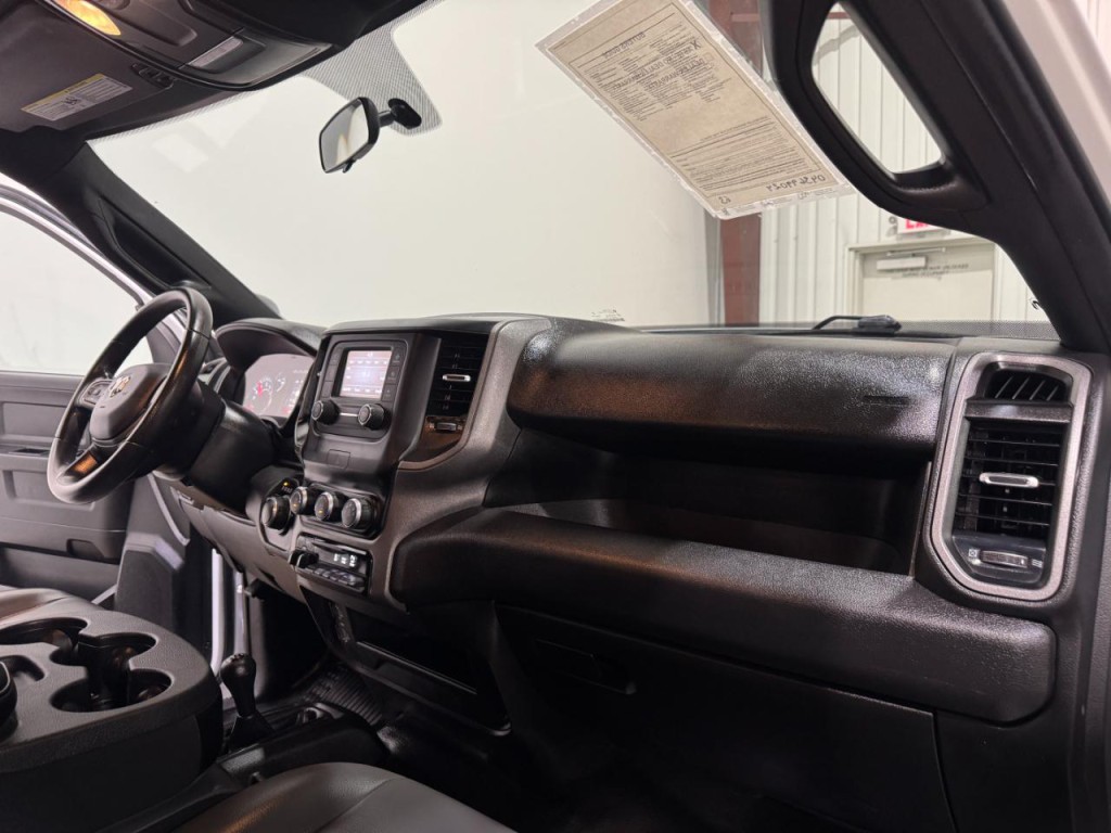 2023 RAM 2500 Image 11