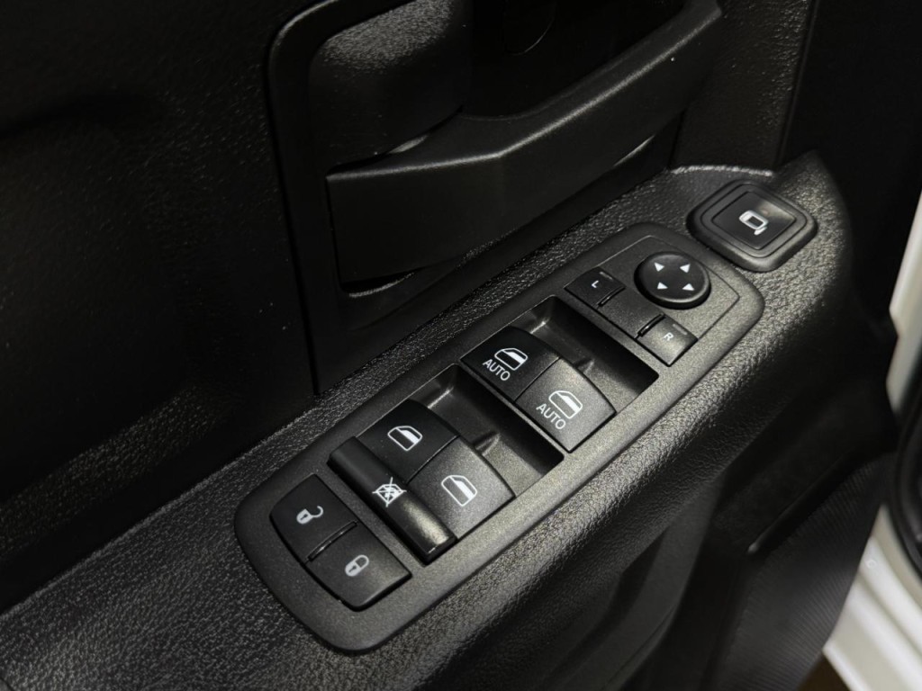 2023 RAM 2500 Image 29