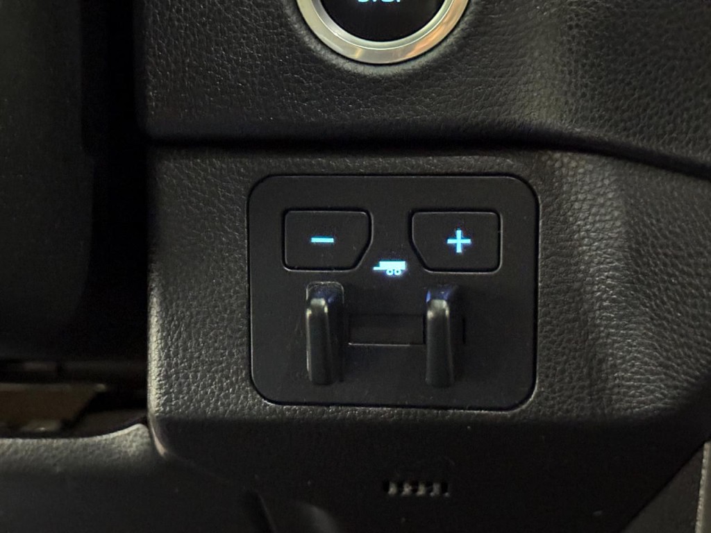 2023 Toyota Tundra Image 32