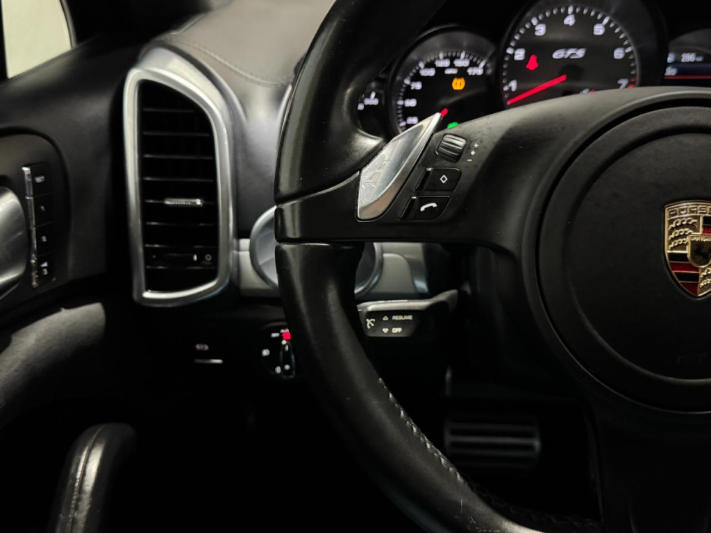 2014 Porsche Cayenne Image 21
