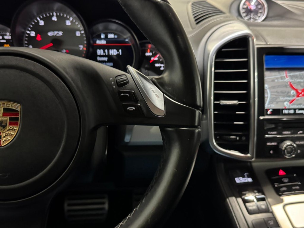 2014 Porsche Cayenne Image 22