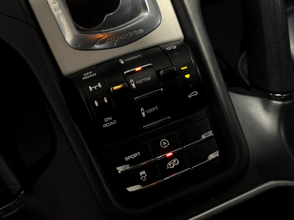 2014 Porsche Cayenne Image 27
