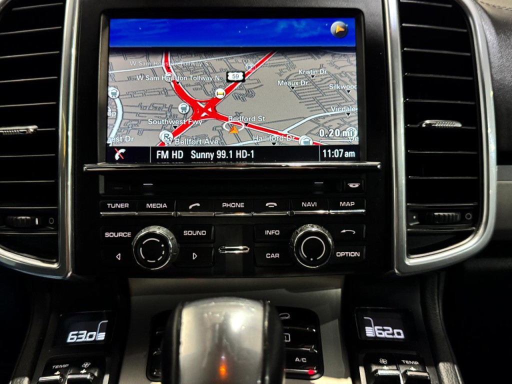 2014 Porsche Cayenne Image 39