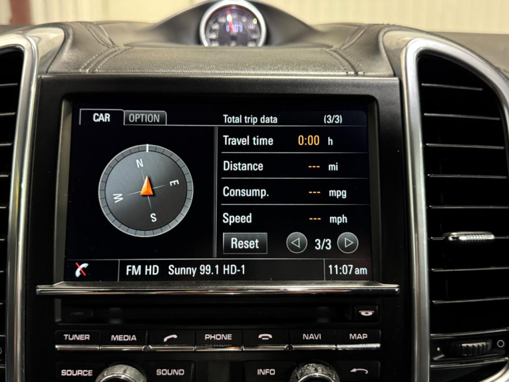 2014 Porsche Cayenne Image 42
