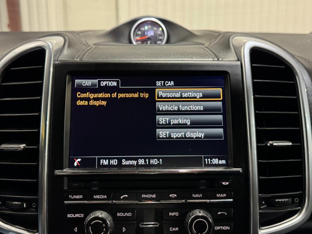 2014 Porsche Cayenne Image 47