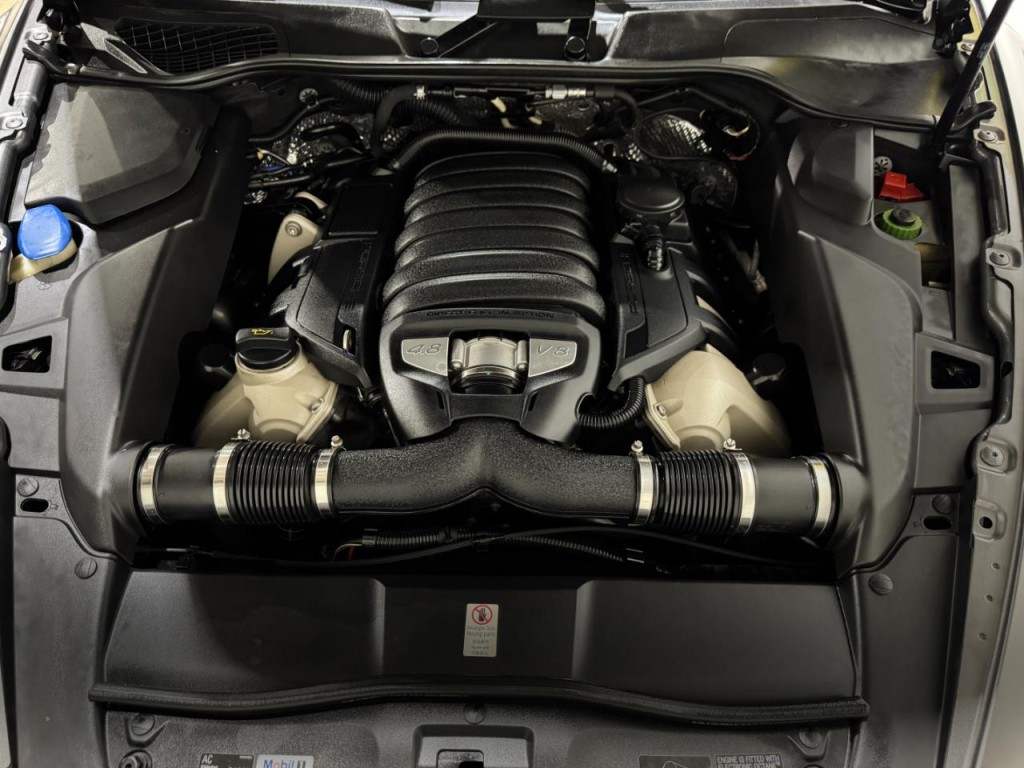 2014 Porsche Cayenne Image 58