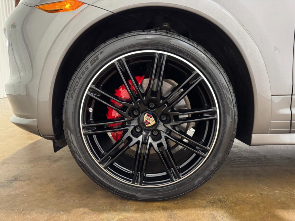 2014 Porsche Cayenne Image 62