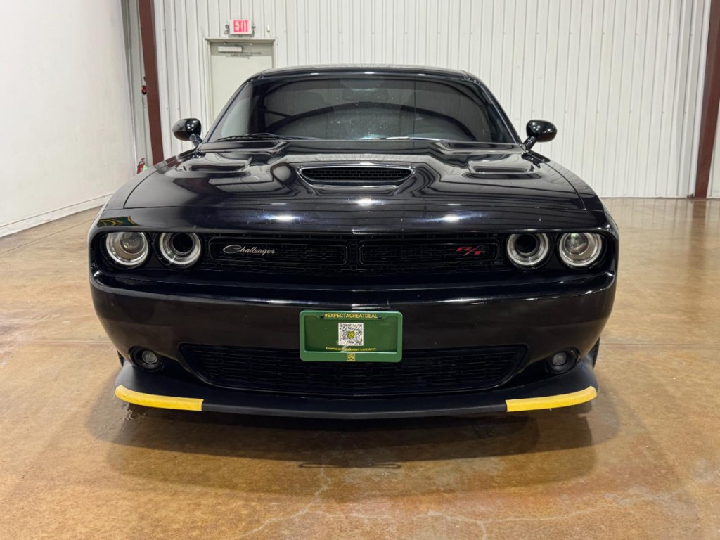 2020 Dodge Challenger Image 2