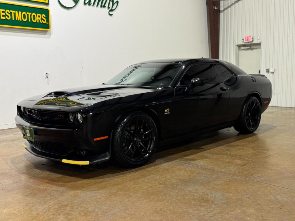 2020 Dodge Challenger Image 3