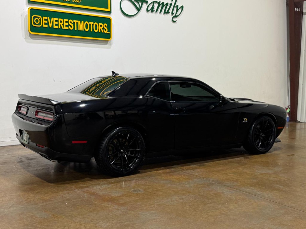 2020 Dodge Challenger Image 8