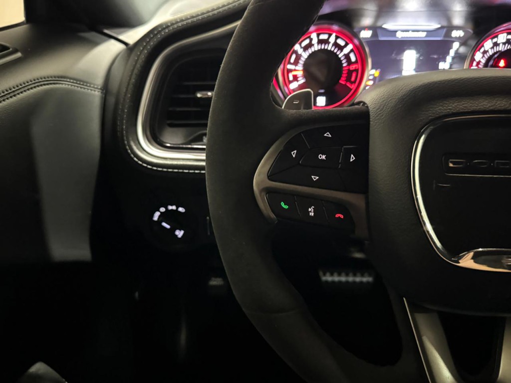 2020 Dodge Challenger Image 18