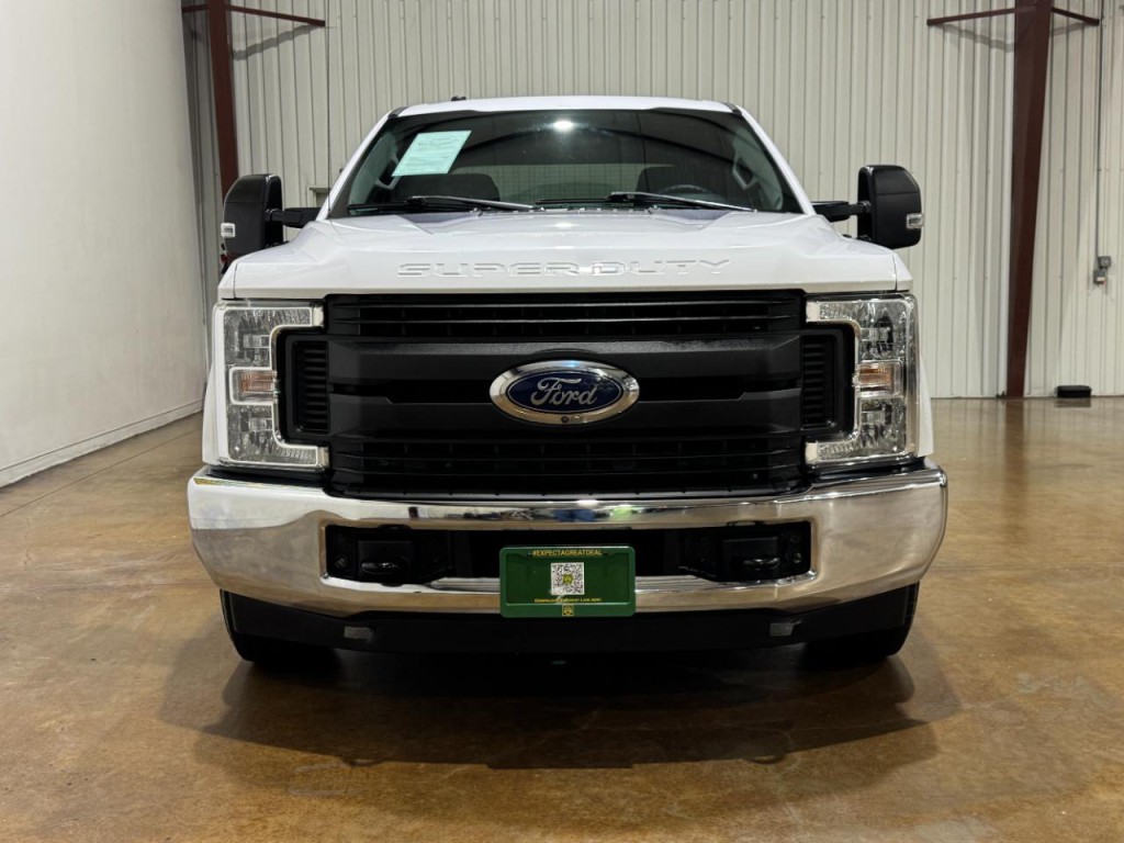 2019 Ford F-250 Image 2