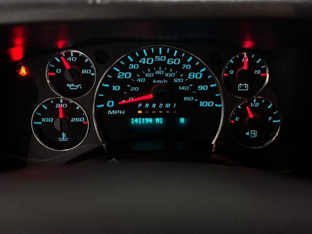 2020 Chevrolet Express Image 27
