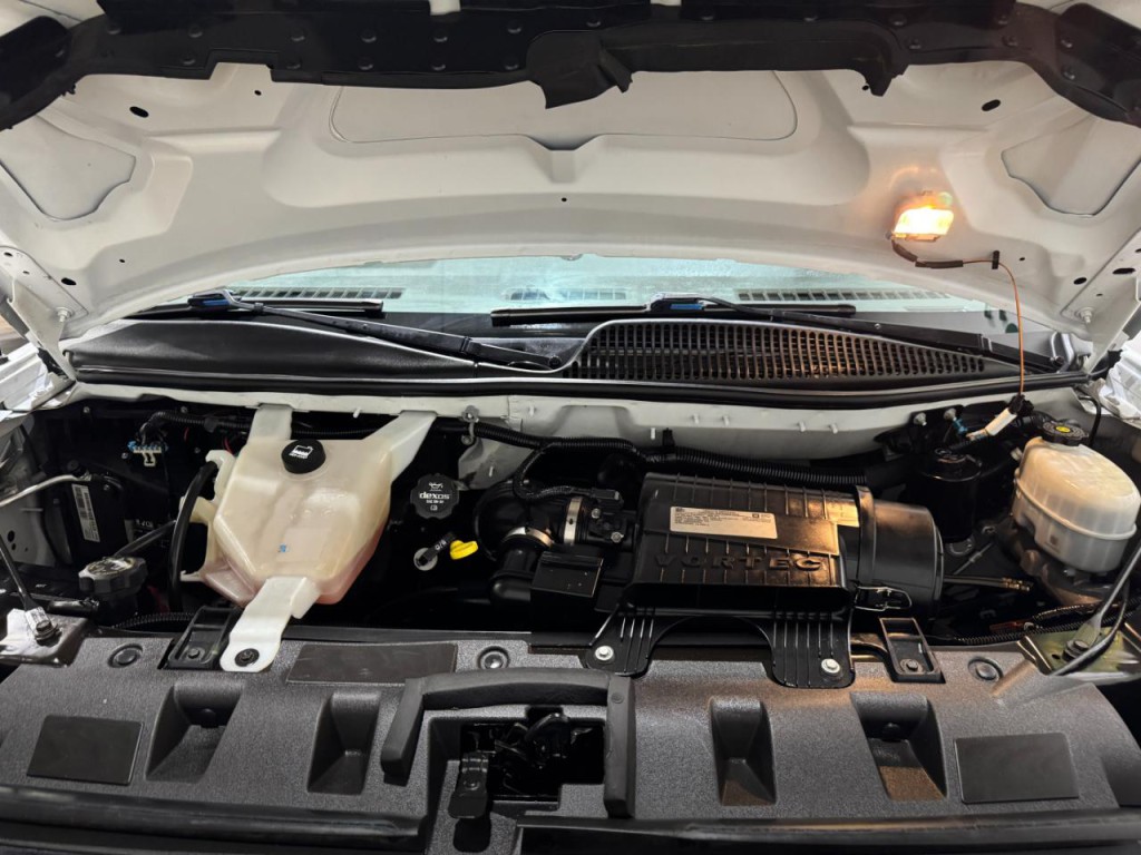 2020 Chevrolet Express Image 34