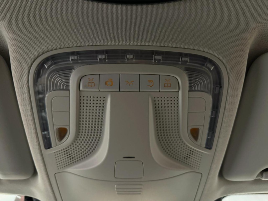 2016 Mercedes-Benz Metris Image 34