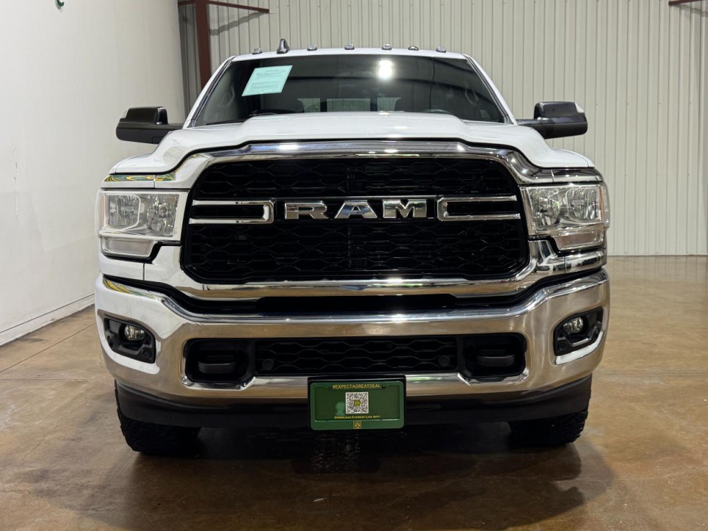 2022 RAM 2500 Image 2
