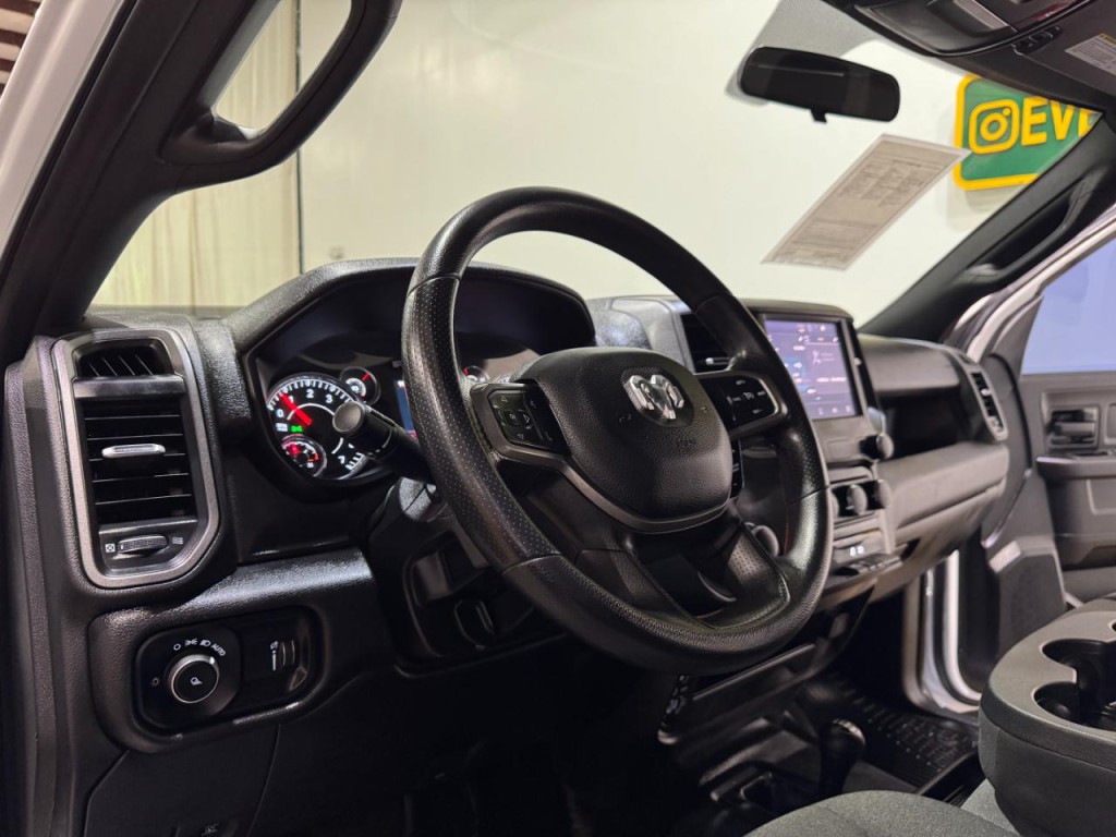 2023 RAM 2500 Image 10