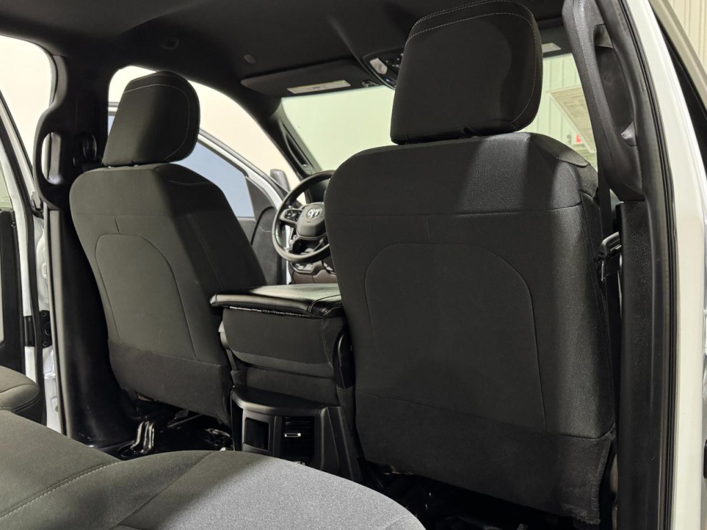 2023 RAM 2500 Image 15