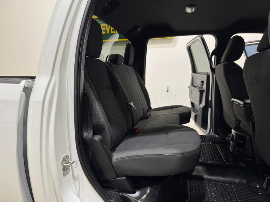 2023 RAM 2500 Image 17
