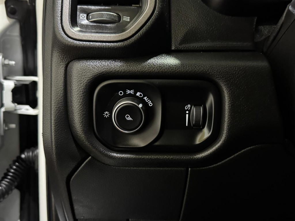 2023 RAM 2500 Image 24
