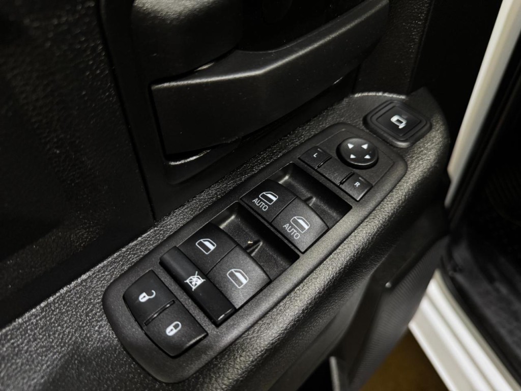 2023 RAM 2500 Image 26