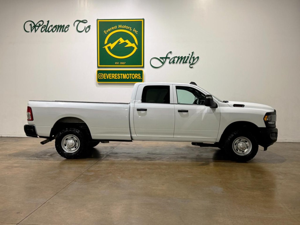 2023 RAM 2500 Image 2