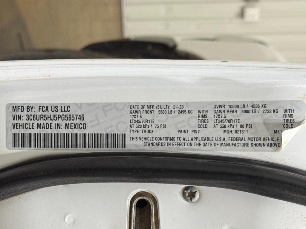 2023 RAM 2500 Image 36