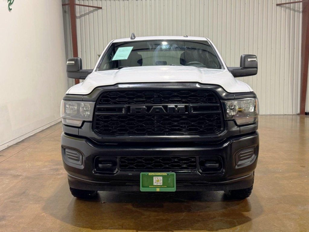 2023 RAM 2500 Image 2
