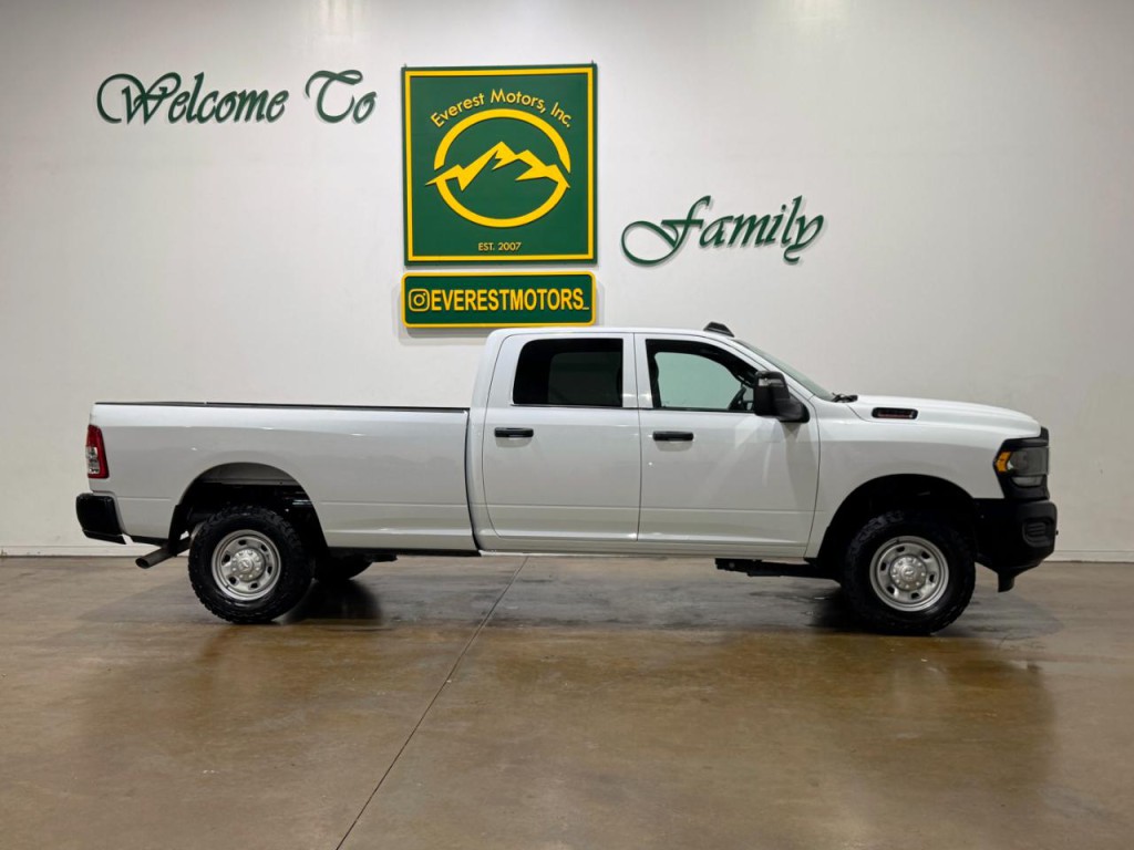 2023 RAM 2500 Image 9