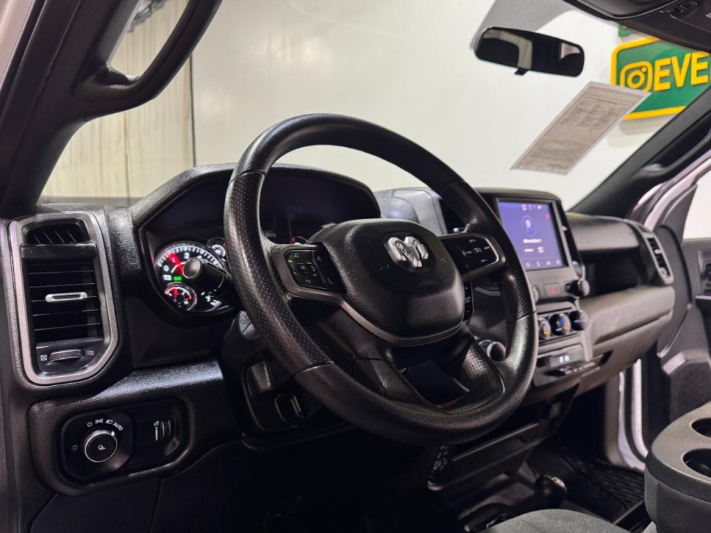 2023 RAM 2500 Image 10