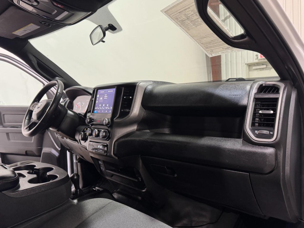 2023 RAM 2500 Image 11