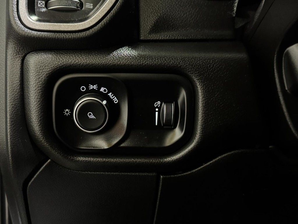 2023 RAM 2500 Image 25
