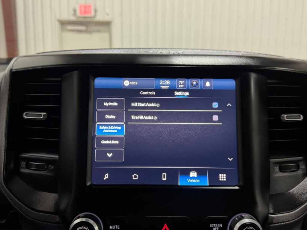 2023 RAM 2500 Image 35
