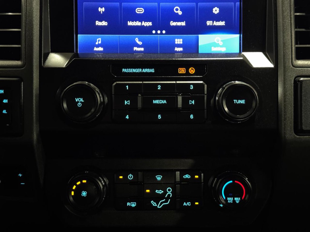 2021 Ford F-250 Image 29