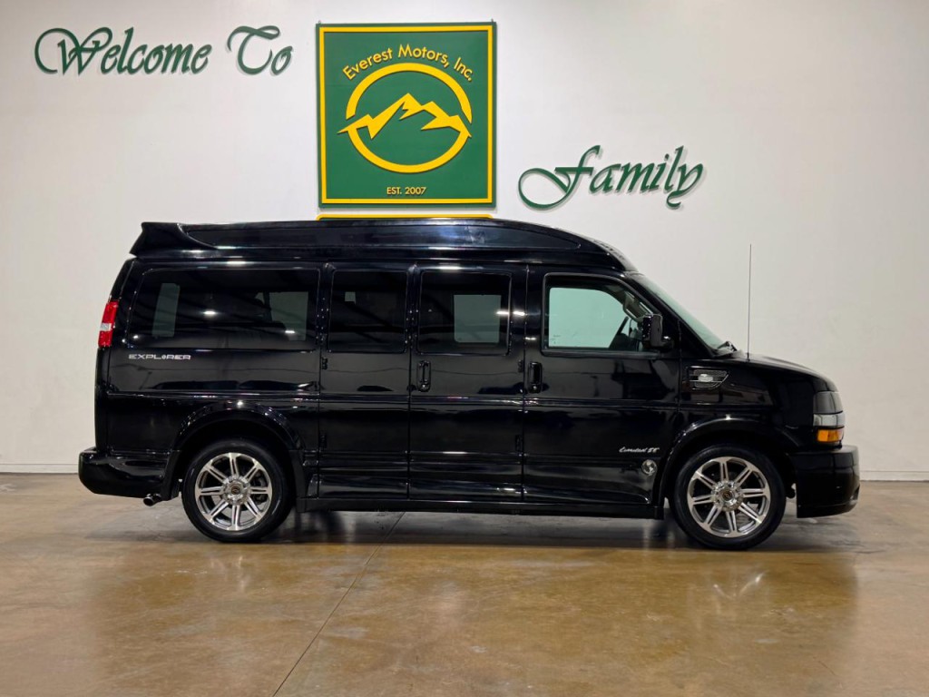 2018 Chevrolet Express Image 8