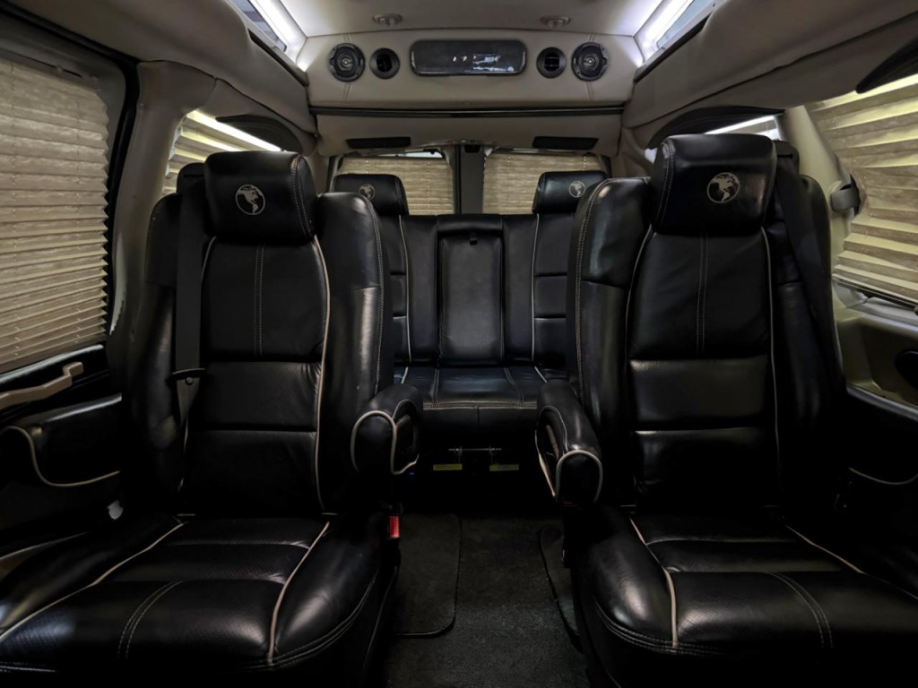 2018 Chevrolet Express Image 16