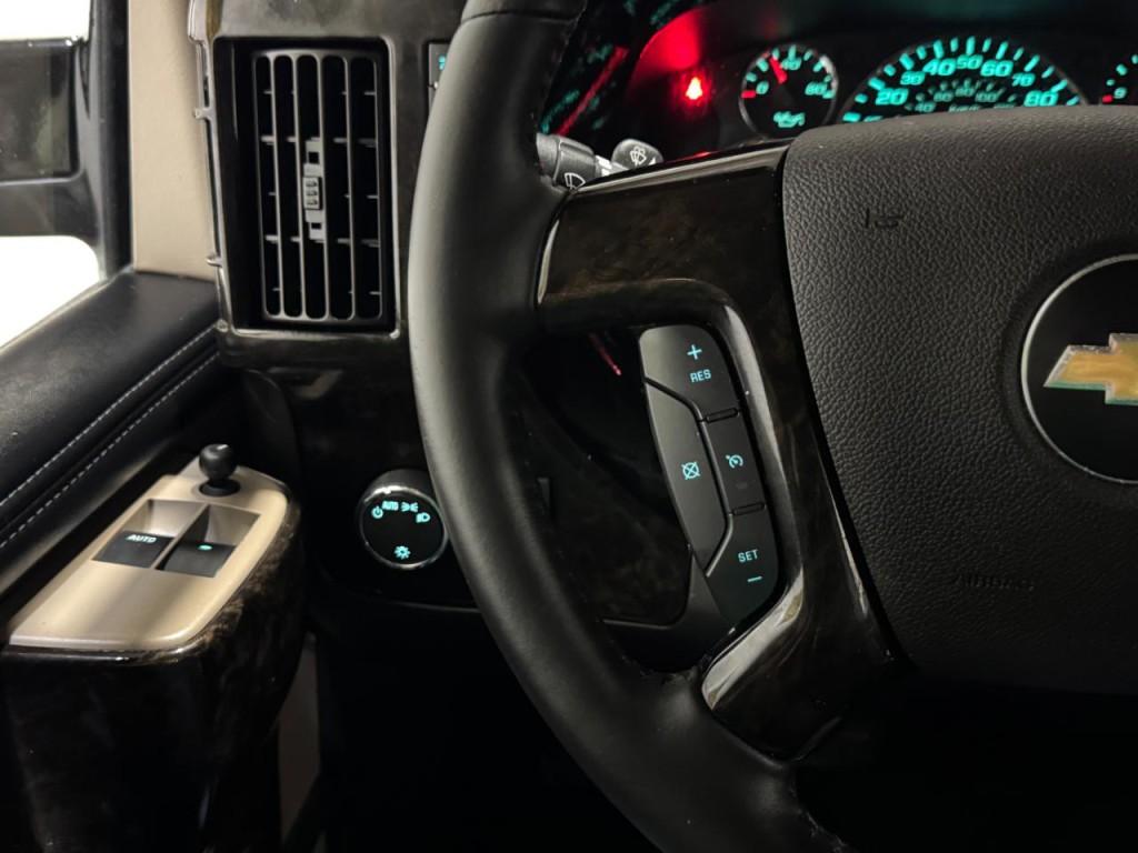 2018 Chevrolet Express Image 22