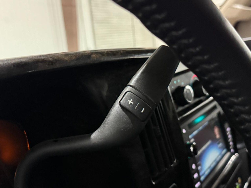 2018 Chevrolet Express Image 25