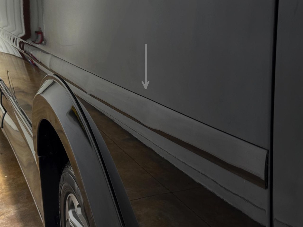 2018 Chevrolet Express Image 60